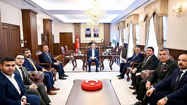 Burhan Kılıç, Deprem Konutlarındaki Eksiklikleri Vali Yavuz'a İletti