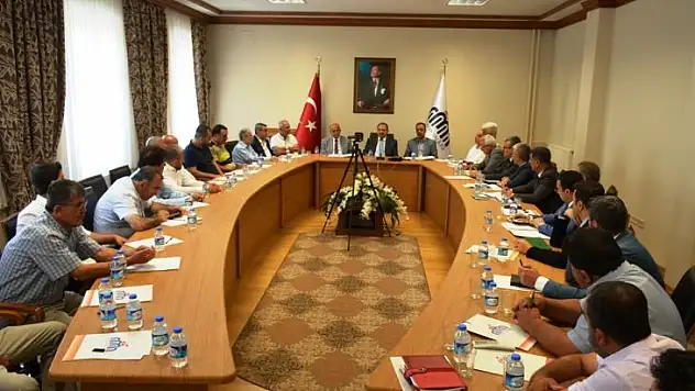 Vali Kaban, Kayısı Üreticimiz Elindeki Ürünün Değerinin Farkına Varması Lazım