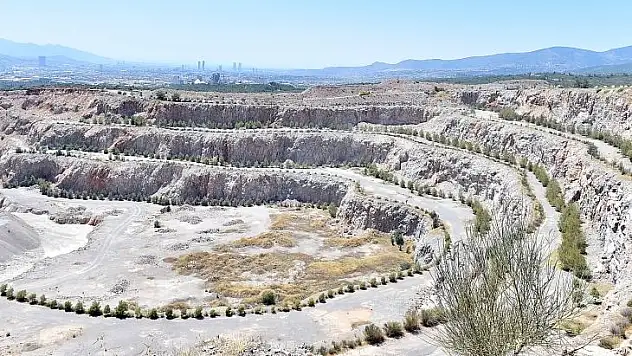 Taş ocağına 'yeşil gerdanlık'