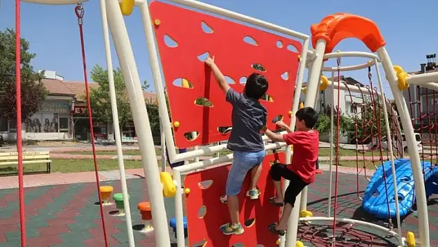4 Mahalleye Yeni Çocuk Parkı