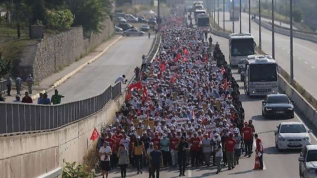 Ağbaba, 'Adalet Yürüyüşü AK Parti'nin Kimyasını Bozdu'