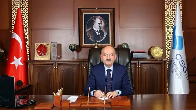 Bakan  Müezzinoğlu'nun 15 Temmuz Günü Demokrasi Ve Milli Birlik Günü