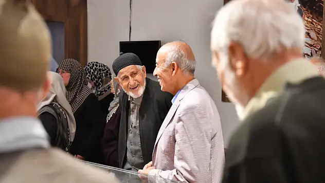 Büyüklerimiz Baş Tacımız: Yeşilyurt'ta Anlamlı Yaşlılar Günü Etkinliği