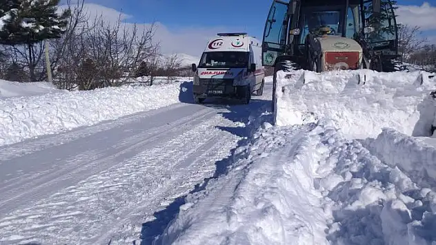 Büyükşehir Belediyesi karla mücadele çalışmalarına  devam ediyor