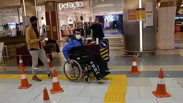 Büyükşehir Belediyesi Kent Konseyi'nden Engelsizlere Empati Parkuru