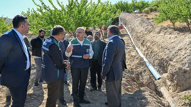 Büyükşehir Belediyesi Tarafından Tarımsal Sulama Amaçlı 250 Bin Metre Boru Dağıtılıyor