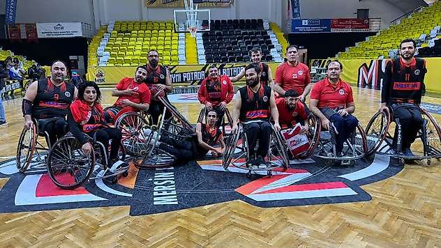 Büyükşehir Belediyespor Basketbol Ve Voleybol'da Kazandı