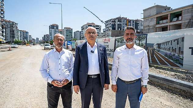 Büyükşehir Kesintisiz Ulaşım İçin Yeni Yollar Açıyor