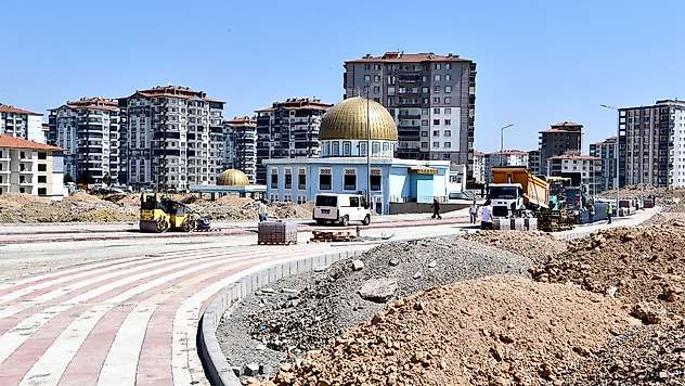 Büyükşehir, Malatya'nın Trafiğini Yeni Ulaşım Akslarıyla Rahatlatıyor
