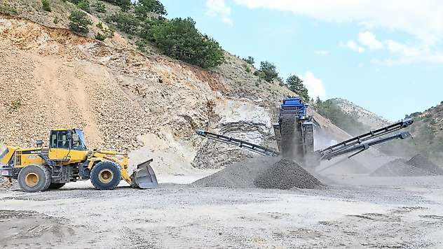 Büyükşehir Mobil Konkasörlerle Hem Üretiyor Hem Hızlı Hizmet Veriyor