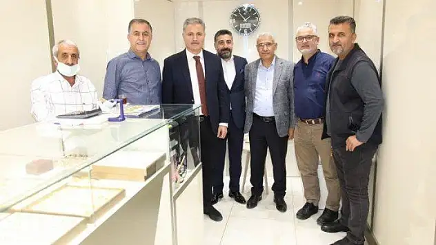 Çakır'dan esnaf ziyareti