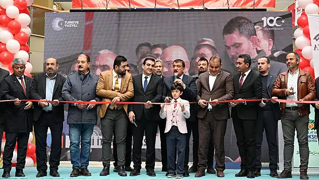 Cep Telefoncular İle Elektrikçi Esnaflarına Dükkânları Teslim Edildi