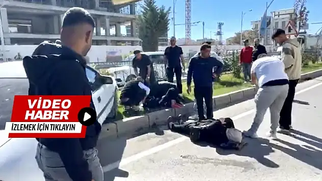 Çevreyolunda Tır Sıkıştırması: Otomobil Refüje Çaptı, 2 Yaralı