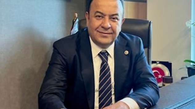 CHP'li Adnan Beker Partisinden İstifa Etti
