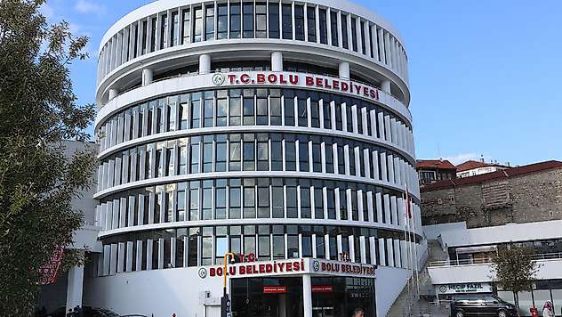 CHP'li Bolu Belediyesi'ne 'zimmet' ve 'kara para aklama' operasyonu: 10 gözaltı