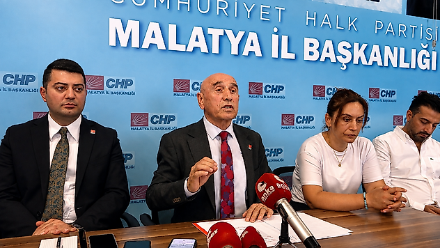 CHP'li Kaya'dan Malatya'da İktidara Kayısı ve Deprem Eleştirisi