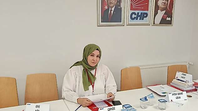 CHP Malatya'da İstifa Depremi! Gamze Özden Görevinden Ayrıldı