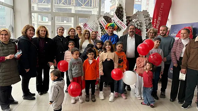 CHP Malatya'dan Dünya Çocuk Hakları Gününde Anlamlı Etkinlik