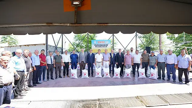 Çiftçilere 35 Ton Arpa Dağıtıldı