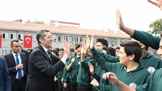 Çocuğun Eğitiminde Ezbere Politikalar Geliştiremeyiz