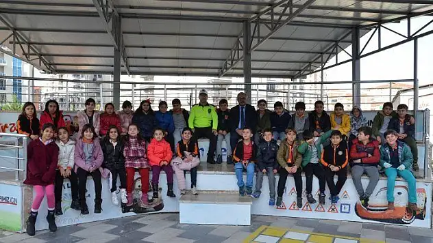 Çocuklarımızı Kalıcı Eğitimlerle Geleceğe Hazırlıyoruz