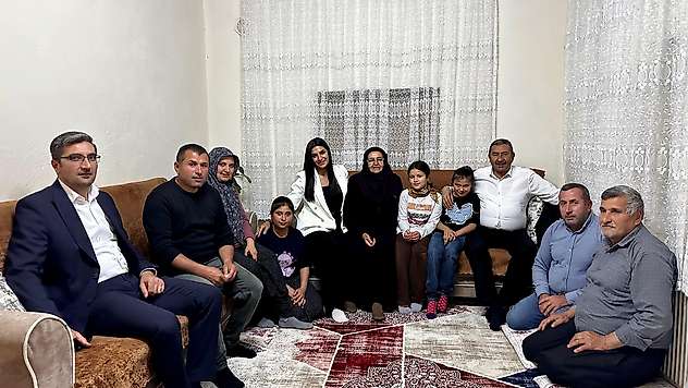 Darende'de 23 Nisan'ın Ardından Anlamlı Buluşma: Başkan Çocuğun Sofrasına Misafir Oldu