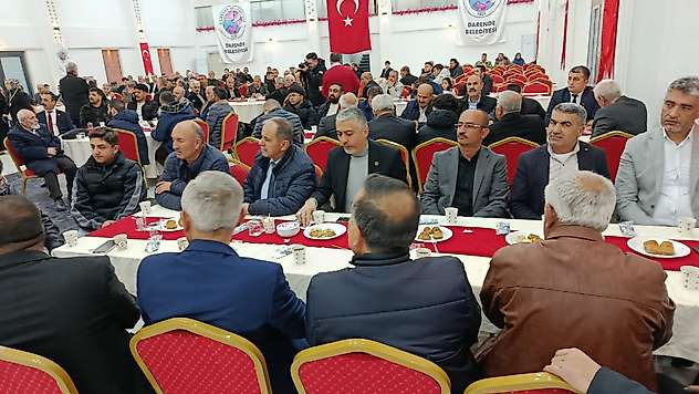 Darende'de Bayram Coşkusu: Protokol ve Vatandaşlar Aynı Çatı Altında