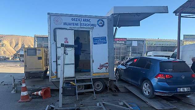 Darende'de Gezici Araç Muayene İstasyonuna Yoğun Talep