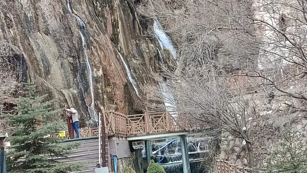 Darende'de Günpınar Şelalesi'ne Hafta Sonu Yoğun İlgi