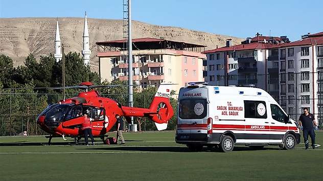 Darende'de Yüksekten Düşen Genç Hava Ambulansıyla Malatya'ya Sevk Edildi