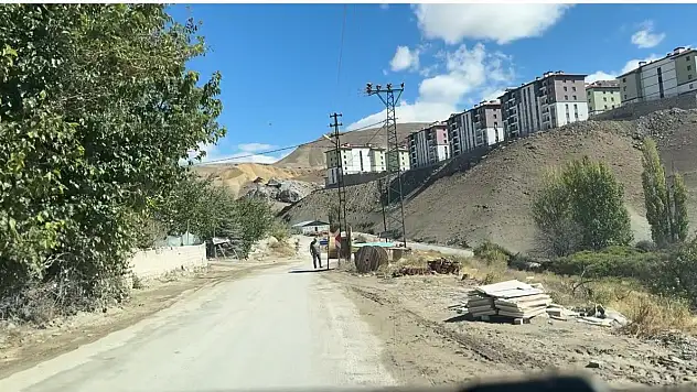 Darende Hacıderviş'te Arsa Kuraları Çekiliyor