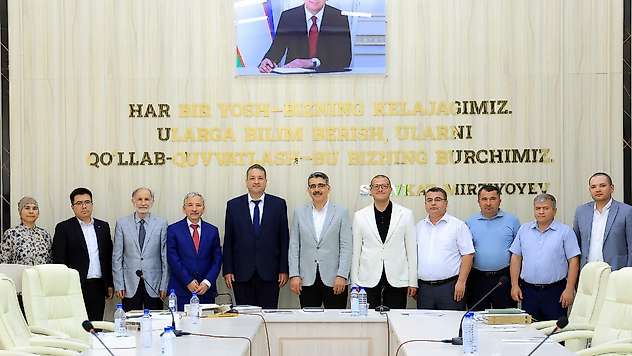 'Darende'ye Adanmış Bir Ömür' Özbekistan'da Tanıtıldı