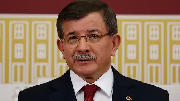 Davutoğlu: 'Gelecek Partisi'nin Siyasi Faaliyetlerini Sonlandırıyoruz'
