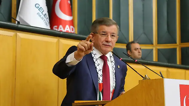 Davutoğlu'ndan Hürmüz çıkışı: 'Düğüm yaratıcı diplomasiyle çözülür'