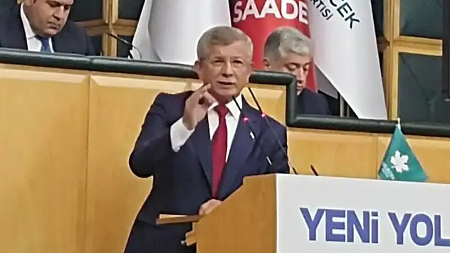 Davutoğlu: 'Terörsüz Türkiye hedefi doğru bir adımdır, asıl kahraman şehitlerimizdir'