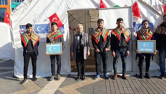 Demokrasi Platformu Yaşanan Zulme Dikkat Çekti