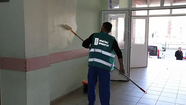 Denetimli Serbestlik Yükümlüleri Okulları Yeniledi: 1534 Eğitim Yuvasında Bakım ve Onarım