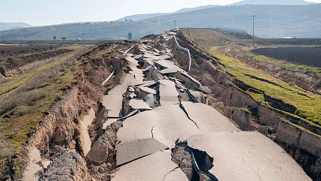 Depremler, yeraltı yaşamı için 'yakıt' sağlıyor olabilir