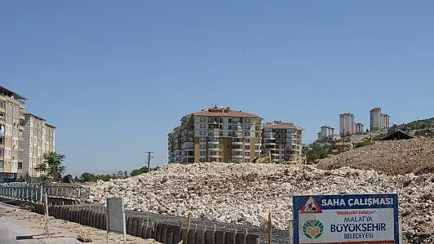 Derme Kanalının Üzeri Kapatılıyor