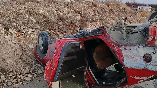 Dilek Yolu'nda Zincirleme Kaza: Otomobil Takla Attı, 1 Kişi Yaralandı