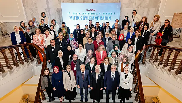 'Dini Metinler Mitlerden Arındırılmalıdır'