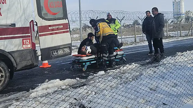 Direksiyon Hakimiyetini Kaybeden Sürücü Kazada Yaralandı