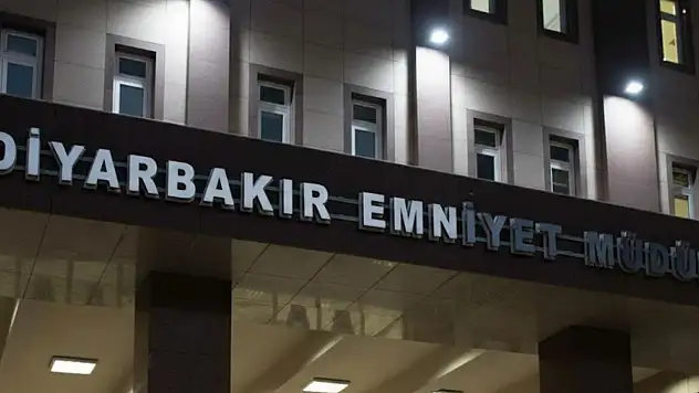 Diyarbakır'da Emniyet Binasına Yakın Noktaya EYP'li Saldırı