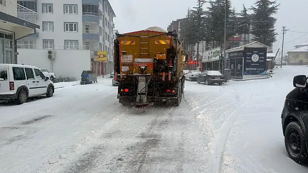 Doğanşehir'de Karla Mücadele Seferberliği: Ekipler 24 Saat Sahada