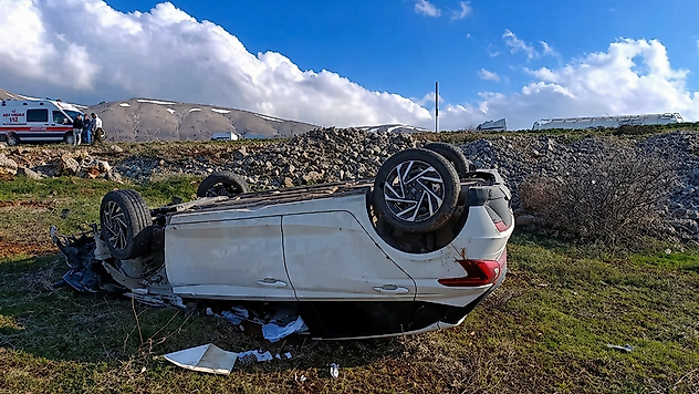 Doktorun kullandığı otomobil ters döndü: 1 yaralı