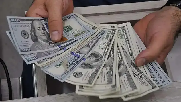 Dolar 41,50 TL'yi Aştı: Yeni Güne Yükselişle Başladı