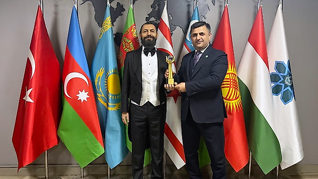 Dünya Barışı Öncüsü Akif Manaf'a 'Küresel Bilinç ve Barış' Ödülü