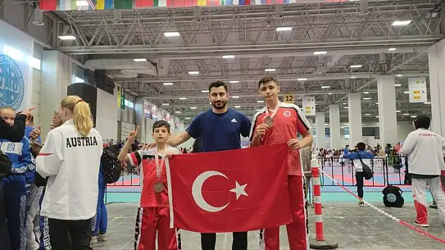 Dünya Kick Boks Kupasında 3.sü oldular