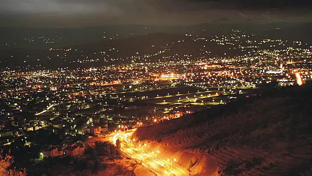 Elazığ'da Gizemli Patlama Sesi: Halk Panik Yaşadı