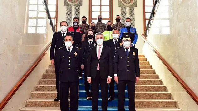 Emniyet Teşkilatından Vali Baruş'a 176. Kuruluş Yılı Ziyareti